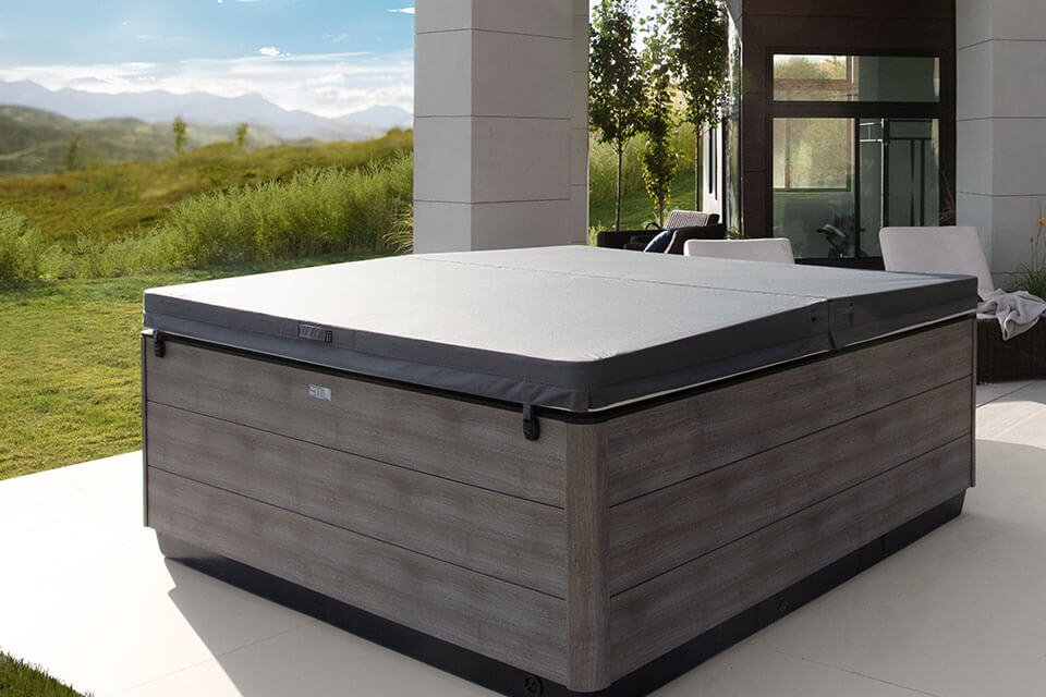 Spa with Cover